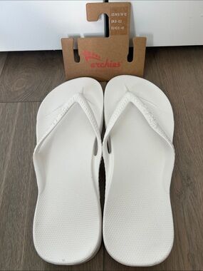 Archies Women's White Flip Flop Sandals - Cushioned Thong Style